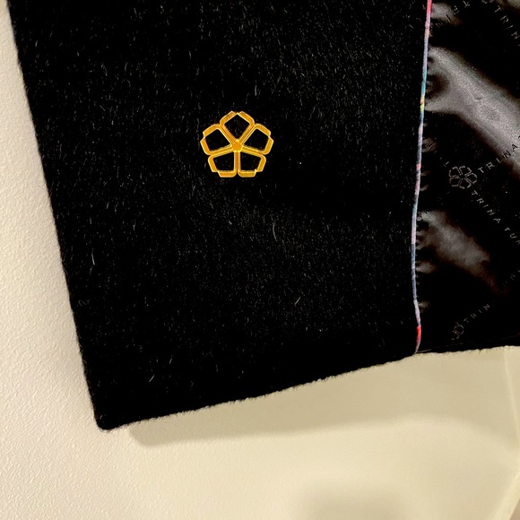 Trina Turk Beautiful Classy Coat - Picture 4 of 8